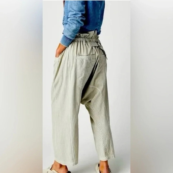 NWOT M Free People Runyon
Oversize Stripe Pant Harem Sky
Blue Drawstring - Picture 4 of 8